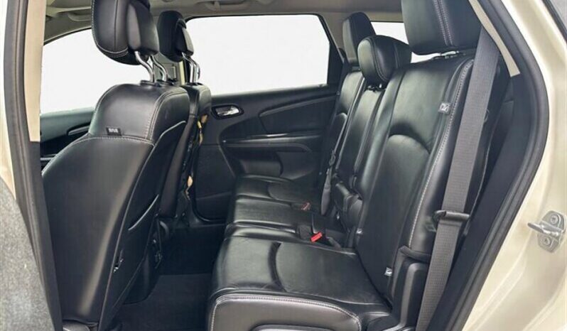 
								2018 Dodge Journey Crossroad full									