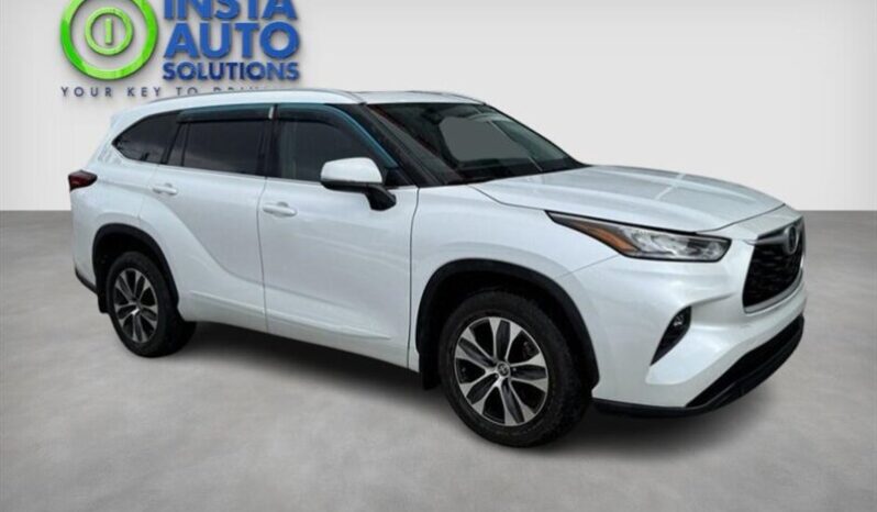 
								2023 Toyota Highlander XLE full									