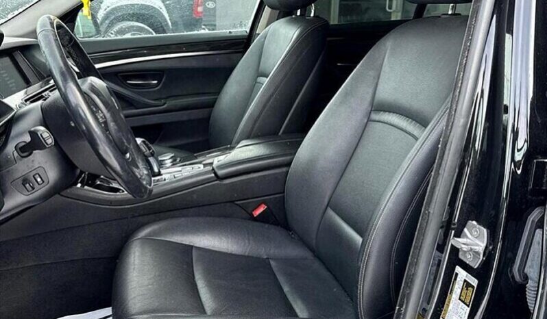 
								2016 BMW 5-Series 528i xDrive full									