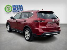 
										2018 Nissan Rogue SV full									