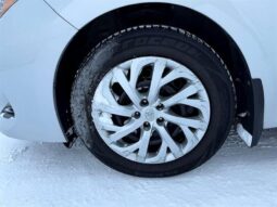
										2019 Toyota Corolla L full									
