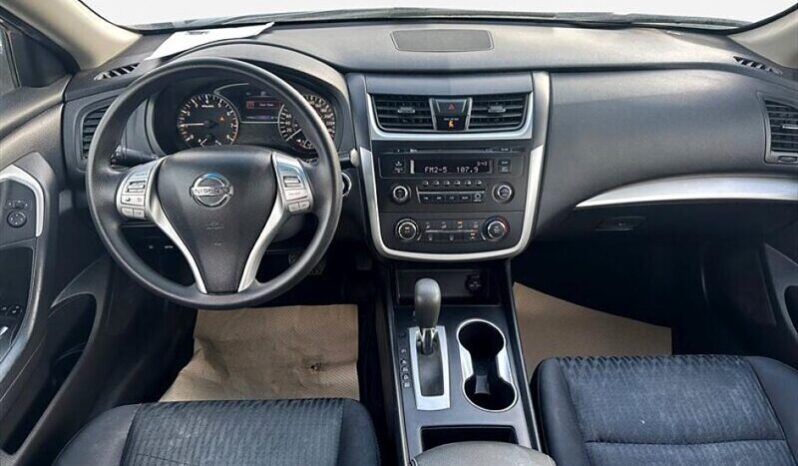 
								2017 Nissan Altima 2.5 S full									