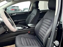
										2016 Ford Fusion SE full									