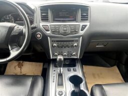 
										2018 Nissan Pathfinder SL full									