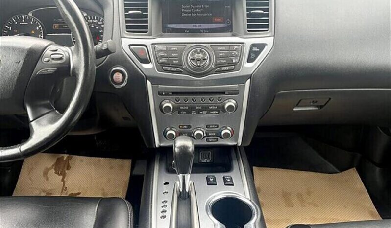 
								2018 Nissan Pathfinder SL full									