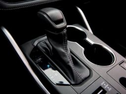 
										2023 Toyota Highlander LE full									