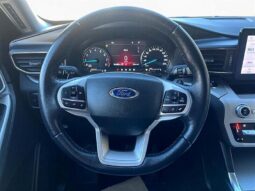 
										2021 Ford Explorer XLT full									