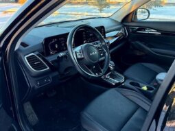 
										2024 Kia Seltos EX full									