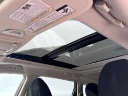
										2016 Nissan Rogue SV Moonroof full									