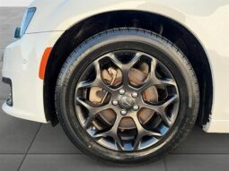 
										2022 Chrysler 300 Series S full									