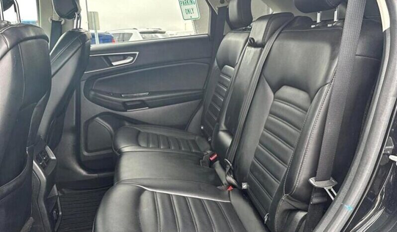 
								2019 Ford Edge SEL full									