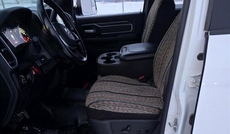 
								2021 RAM 3500 Big Horn 4×4 full									