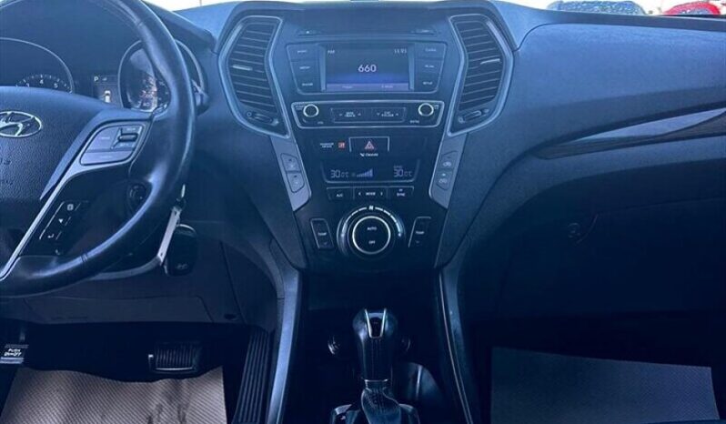 
								2018 Hyundai SANTA FE Sport 2.4L Premium full									