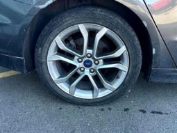 
										2017 Ford Fusion SE full									