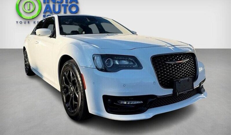 
								2022 Chrysler 300 Series S full									