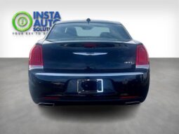 
										2019 Chrysler 300 Series C 5.7L Hemi V8 full									