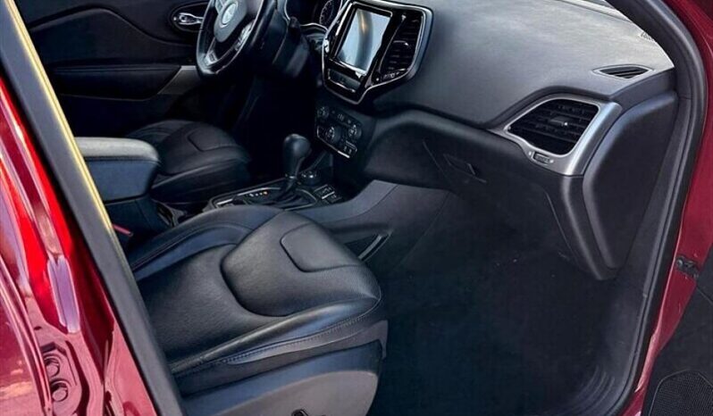 
								2019 Jeep Cherokee High Altitude full									
