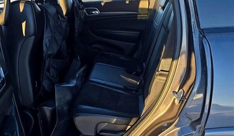 
								2018 Jeep Grand Cherokee Altitude full									