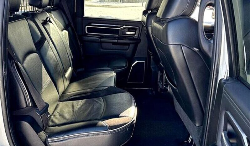 
								2022 RAM 3500 Laramie Diesel Dually Sport 4:10 Gears full									