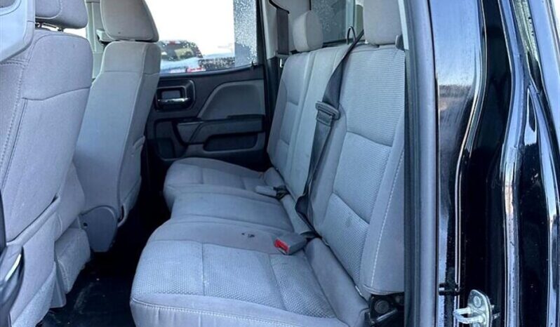 
								2018 Chevrolet Silverado 1500 Custom full									