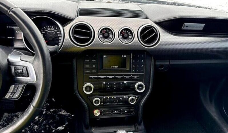
								2018 Ford Mustang EcoBoost full									