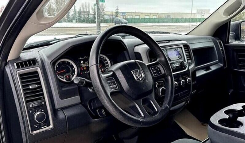 
								2016 RAM 1500 ST full									