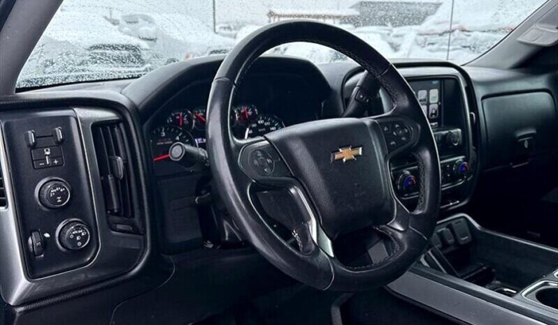 
								2018 Chevrolet Silverado 1500 LT Z71 full									
