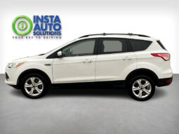 
										2015 Ford Escape SE full									