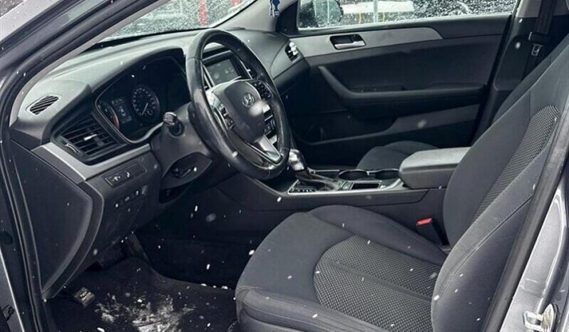 
								2018 Hyundai Sonata GL full									
