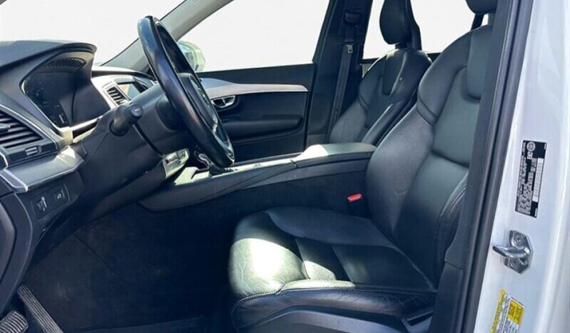 
								2017 Volvo XC90 T5 Momentum full									