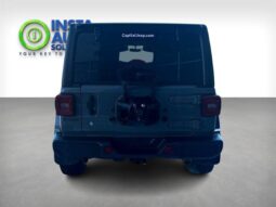 
										2019 Jeep Wrangler Sahara full									
