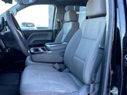 
										2018 Chevrolet Silverado 1500 Custom full									