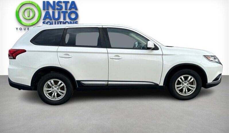 
								2019 Mitsubishi Outlander ES full									
