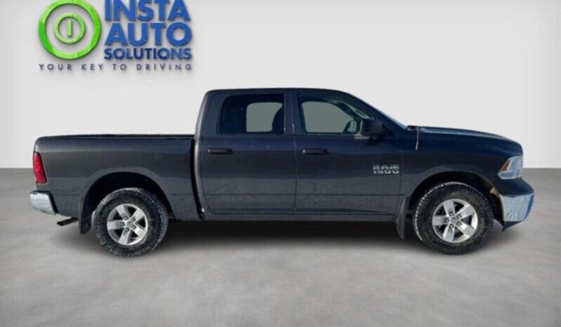 
								2017 RAM 1500 ST full									
