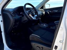 
										2018 Nissan Rogue SV full									