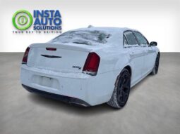 
										2022 Chrysler 300 Series S V6 full									
