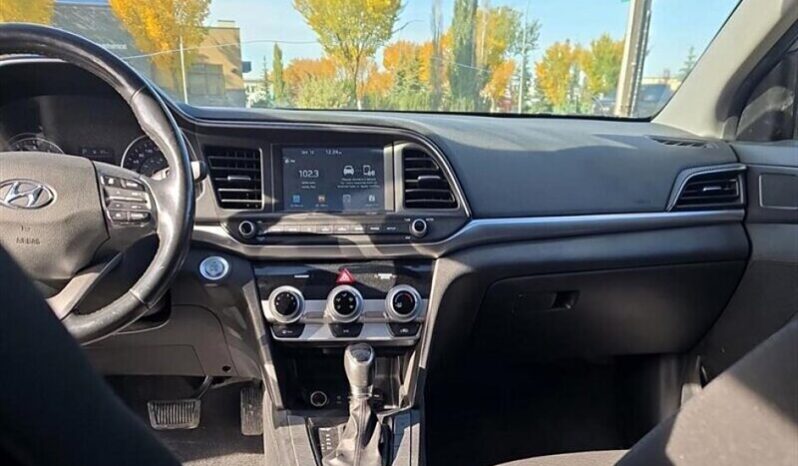 
								2020 Hyundai Elantra Preferred full									