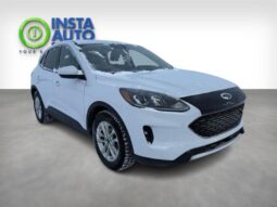 
										2020 Ford Escape SE full									