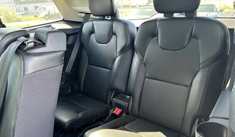
								2017 Volvo XC90 T5 Momentum full									