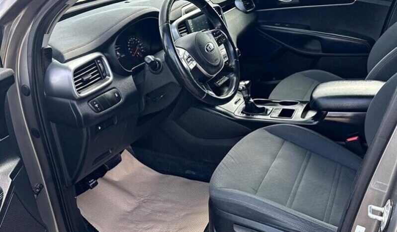 
								2019 Kia Sorento LX full									