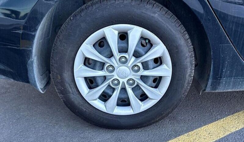 
								2019 Kia Forte LX full									