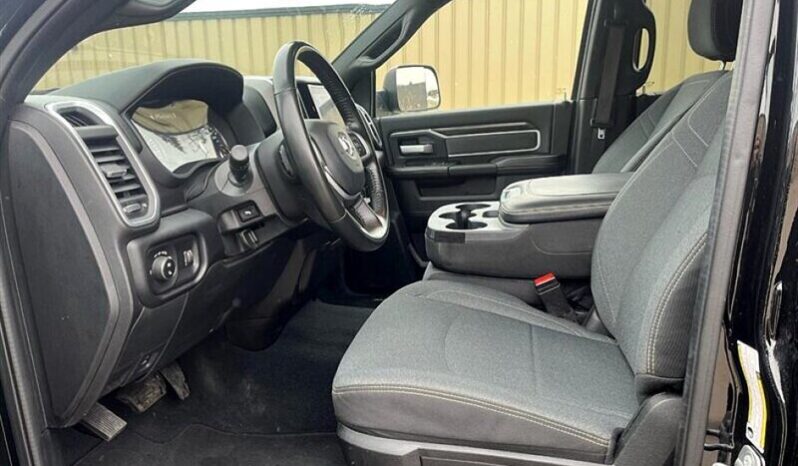 
								2022 RAM 3500 Big Horn Sport full									