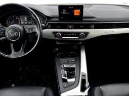 
										2017 Audi A4 2.0T quattro Komfort full									