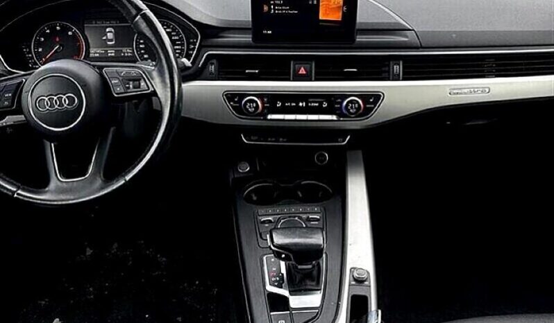 
								2017 Audi A4 2.0T quattro Komfort full									