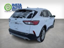
										2020 Ford Escape SE full									