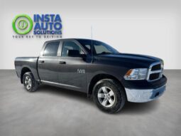 
										2017 RAM 1500 ST full									