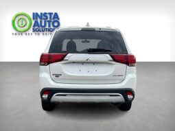 
										2019 Mitsubishi Outlander ES full									