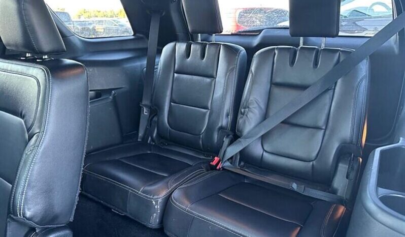 
								2019 Ford Explorer Limited full									