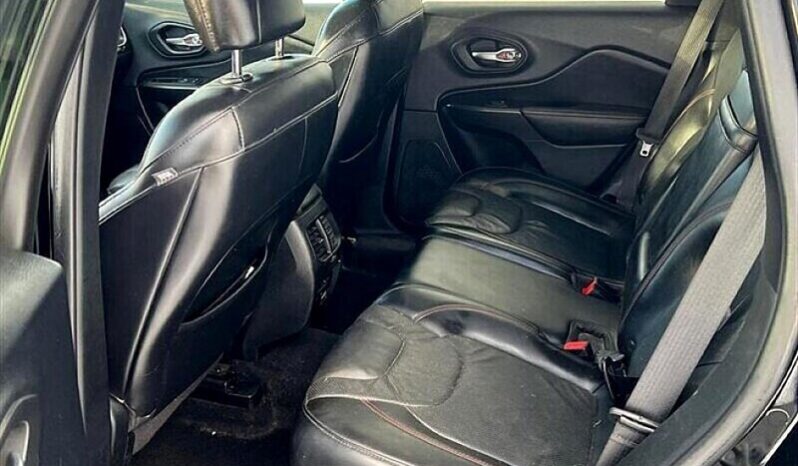
								2019 Jeep Cherokee Trailhawk Elite full									