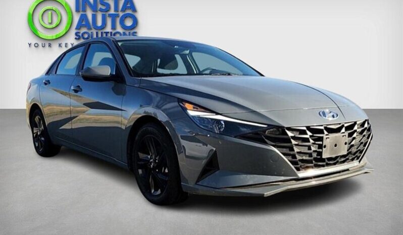 
								2022 Hyundai ELANTRA Preferred full									